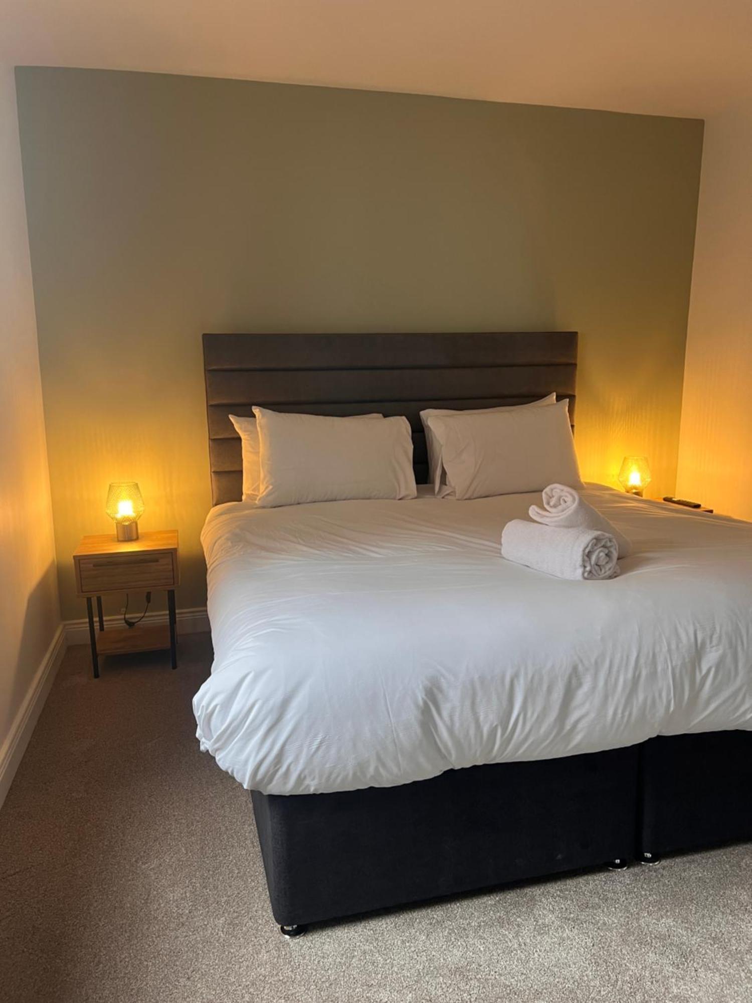 Escape Ordinary In Belfast Appartement Buitenkant foto
