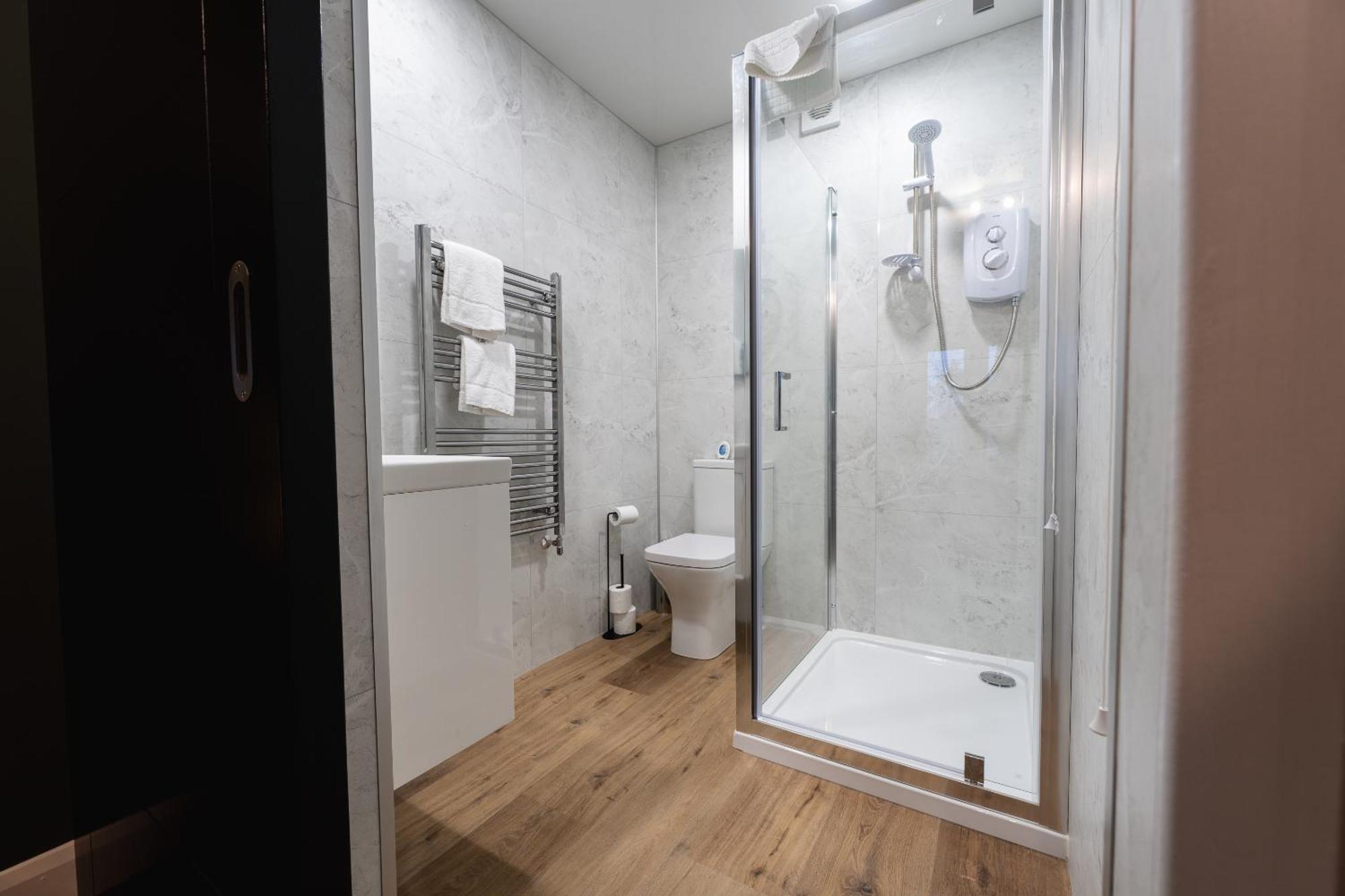 Escape Ordinary In Belfast Appartement Buitenkant foto