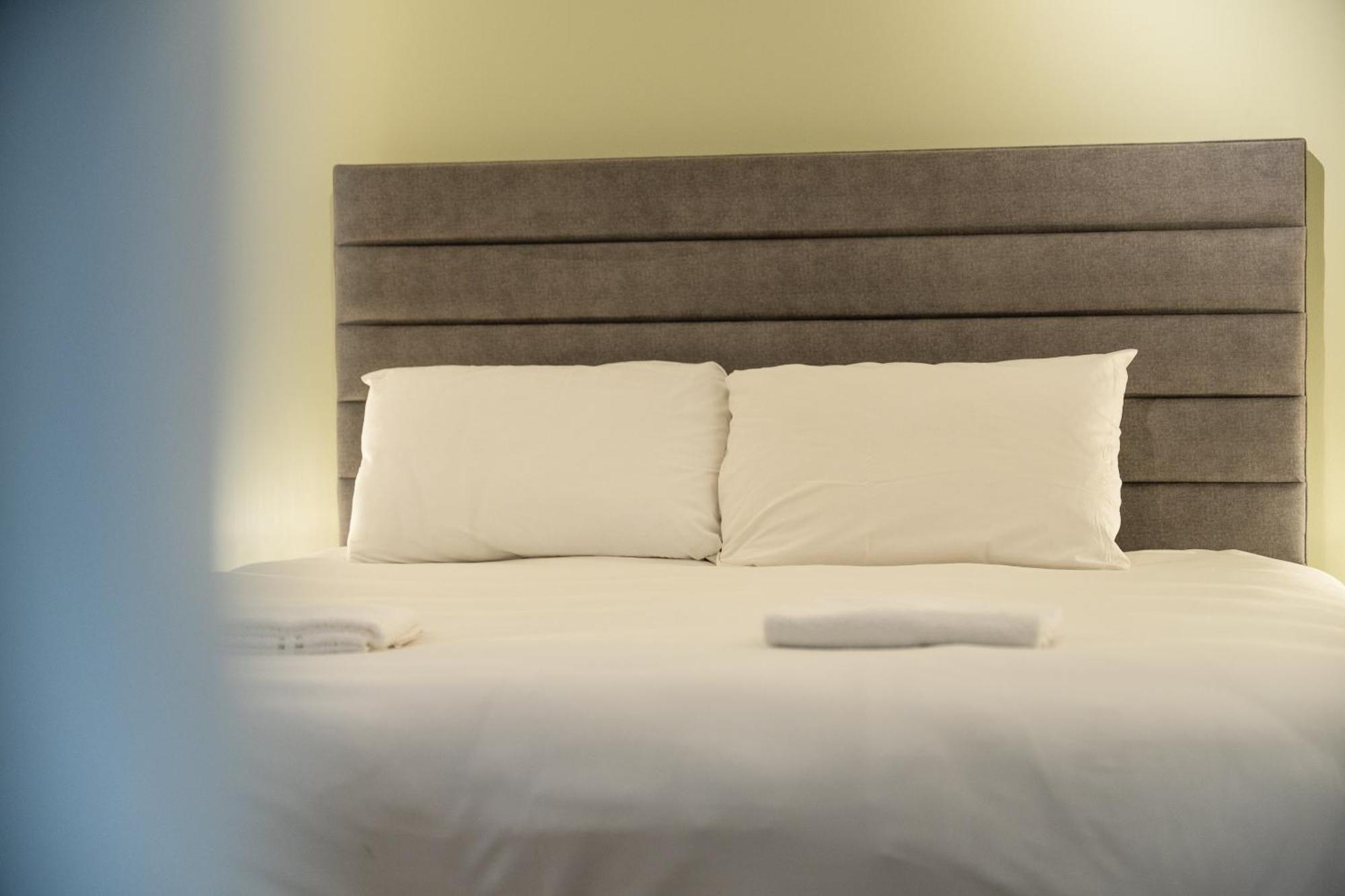 Escape Ordinary In Belfast Appartement Buitenkant foto